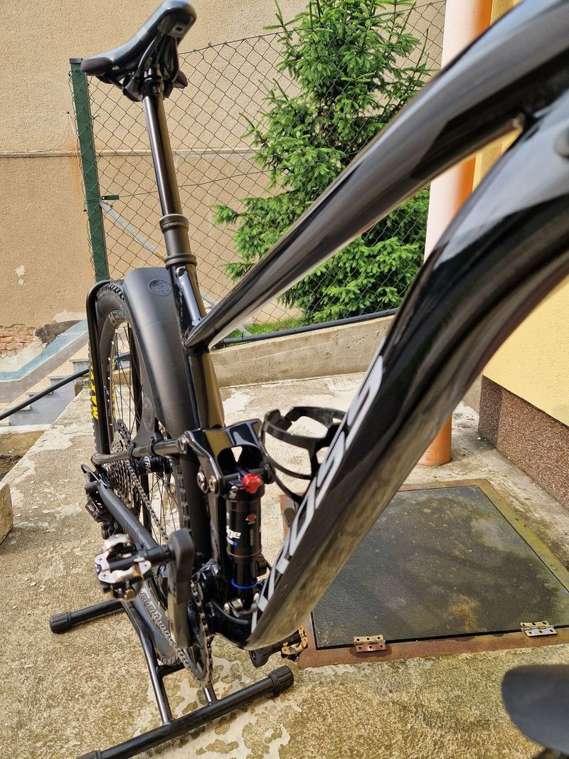 Prodám nový Kross Earth XT, vel. L (na cca 175-190cm)