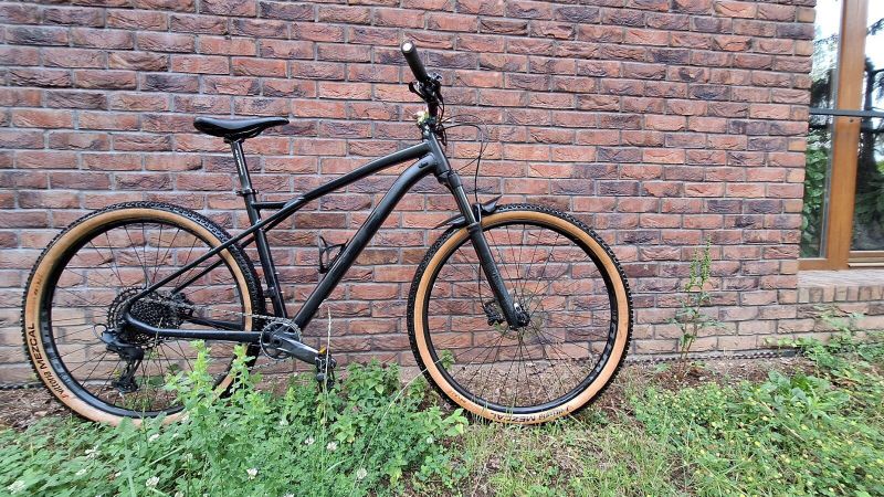GT Avalanche Expert 2020 – vyladěné kolo, 1×12 SRAM GX, bezduše – 22 000 Kč
