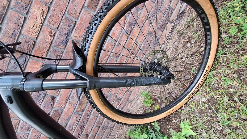 GT Avalanche Expert 2020 – vyladěné kolo, 1×12 SRAM GX, bezduše – 22 000 Kč