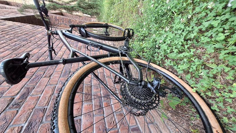 GT Avalanche Expert 2020 – vyladěné kolo, 1×12 SRAM GX, bezduše – 22 000 Kč