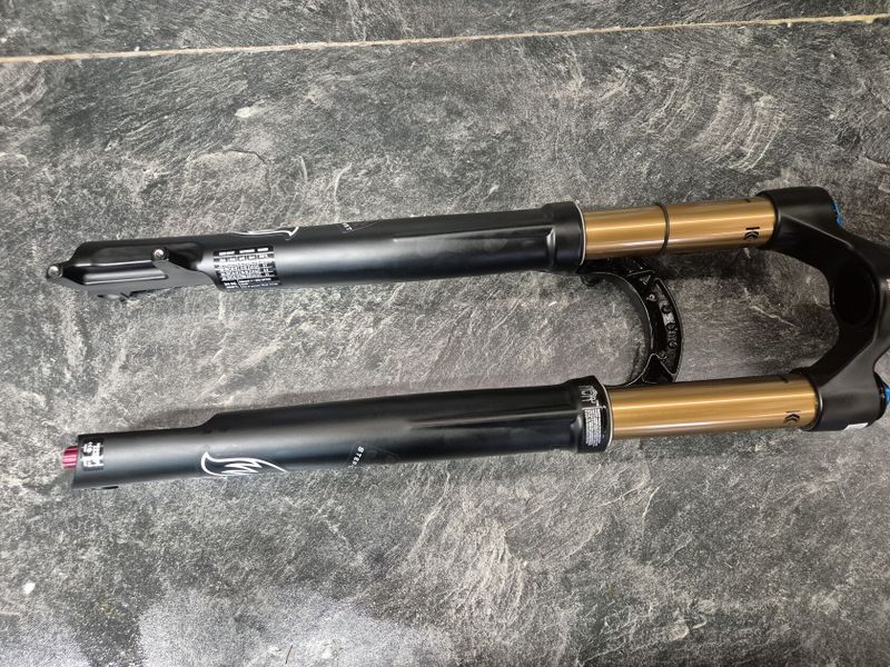 VIDLICE FOX 2025 F34-29 SC120 GRIP SL 44mm 15x110 KABOLT ČERNÁ