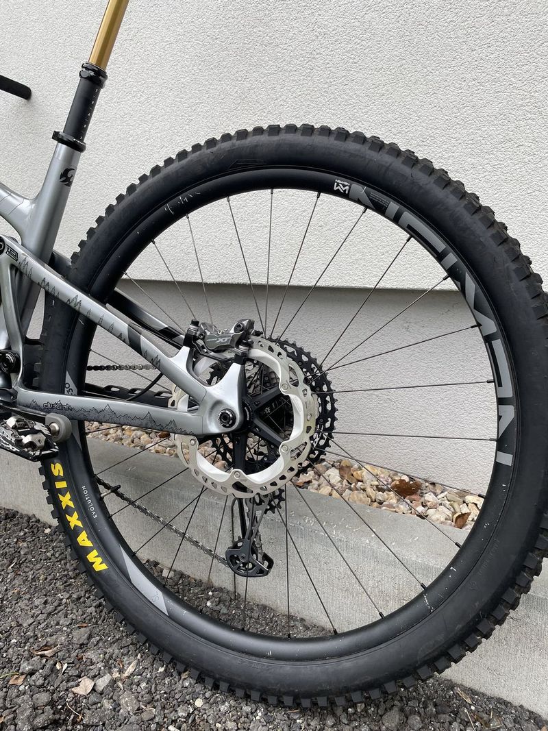Pivot Trail 429 Enduro