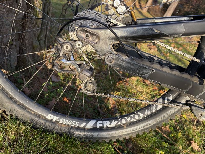 Karbonový Canyon Sender CFR FMD 29" velikost L