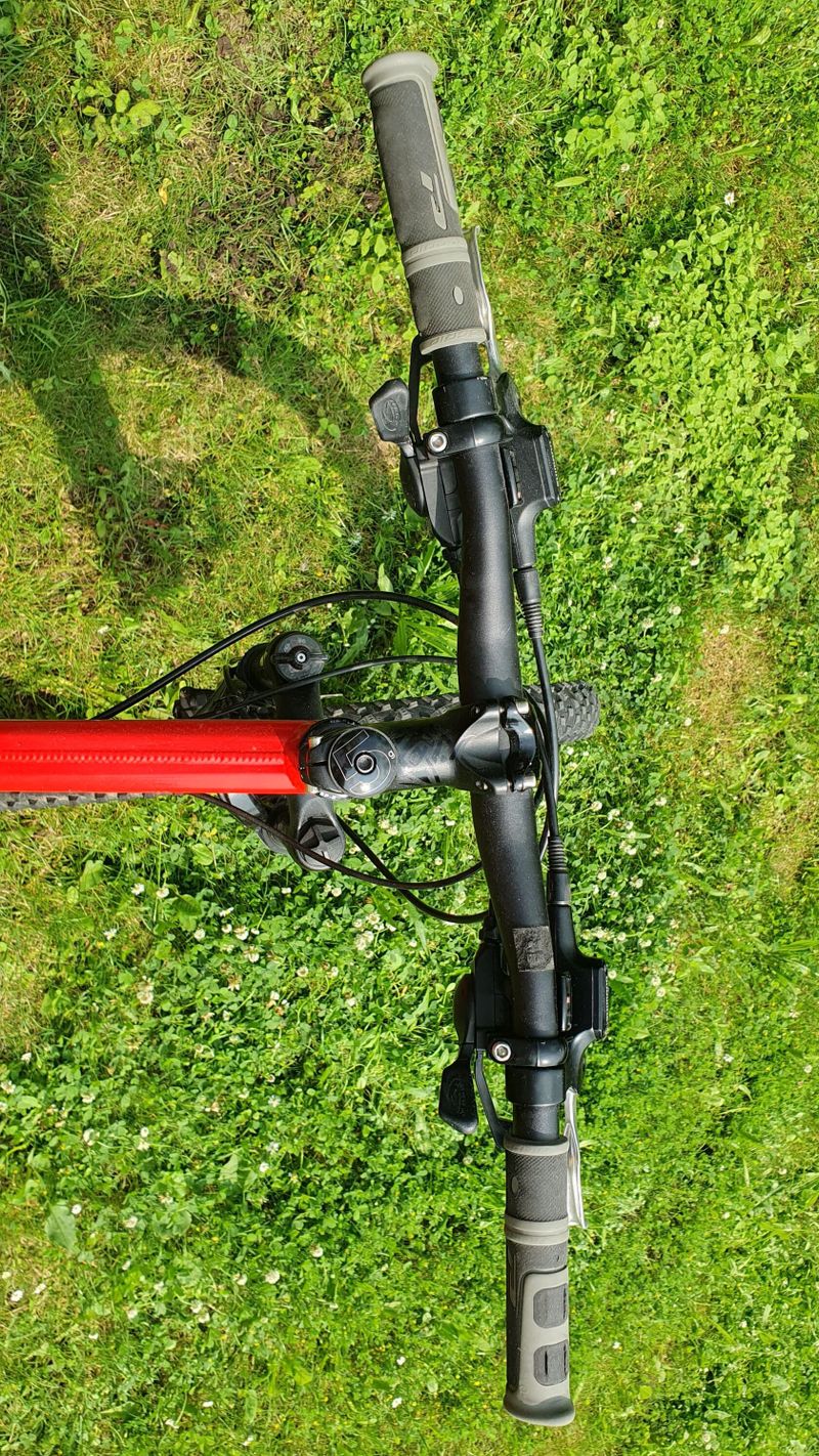 Specialized Stumpjumper 120 FSR (26palců, vel. S)