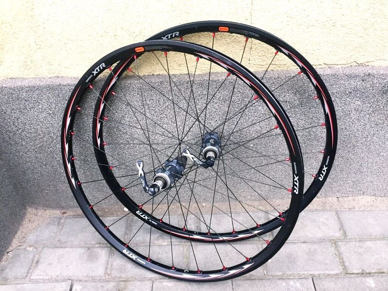 Shimano XTR záplety na nabech XTR