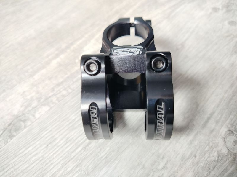 NOVÉ - Řidítka a představec RENTHAL FATBAR 35 / RENTHAL APEX 35 50 mm