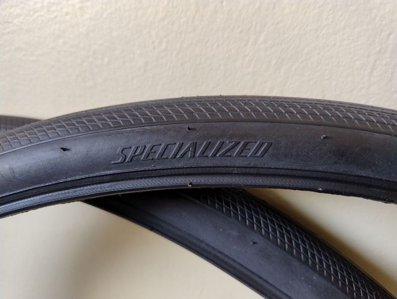 pláště Specialized RoadSport