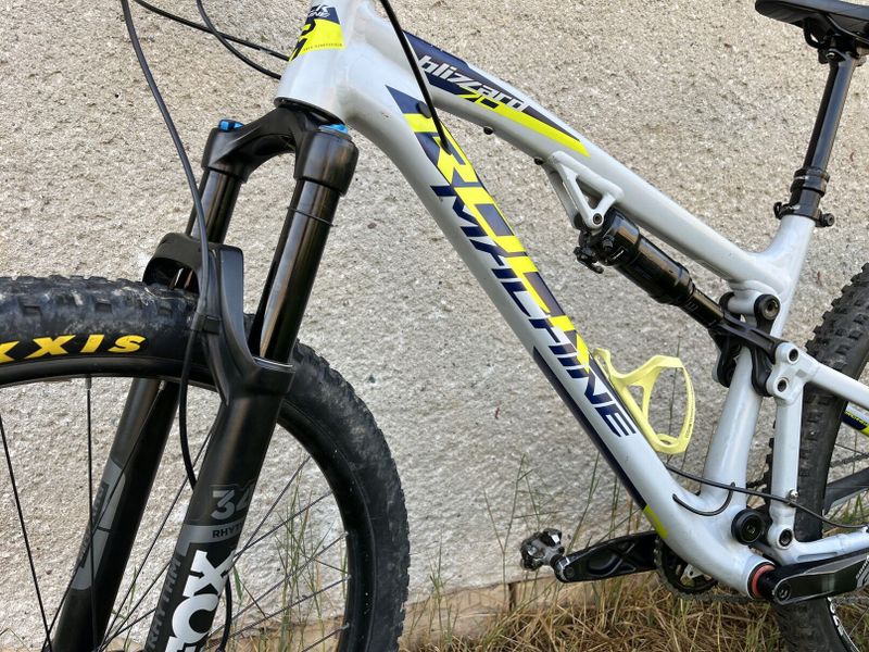 Rock Machine Blizzard XCM 70-29 M