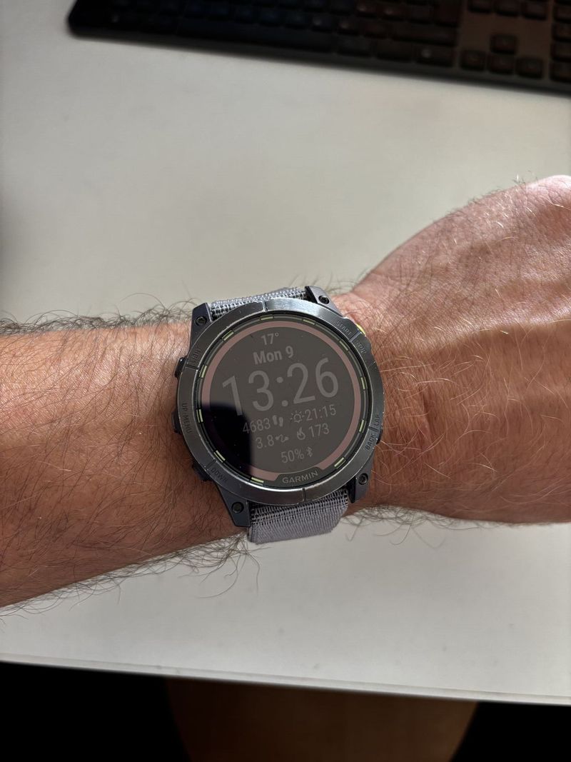 Garmin Enduro 2 PRO, Sapphire Solar, Black