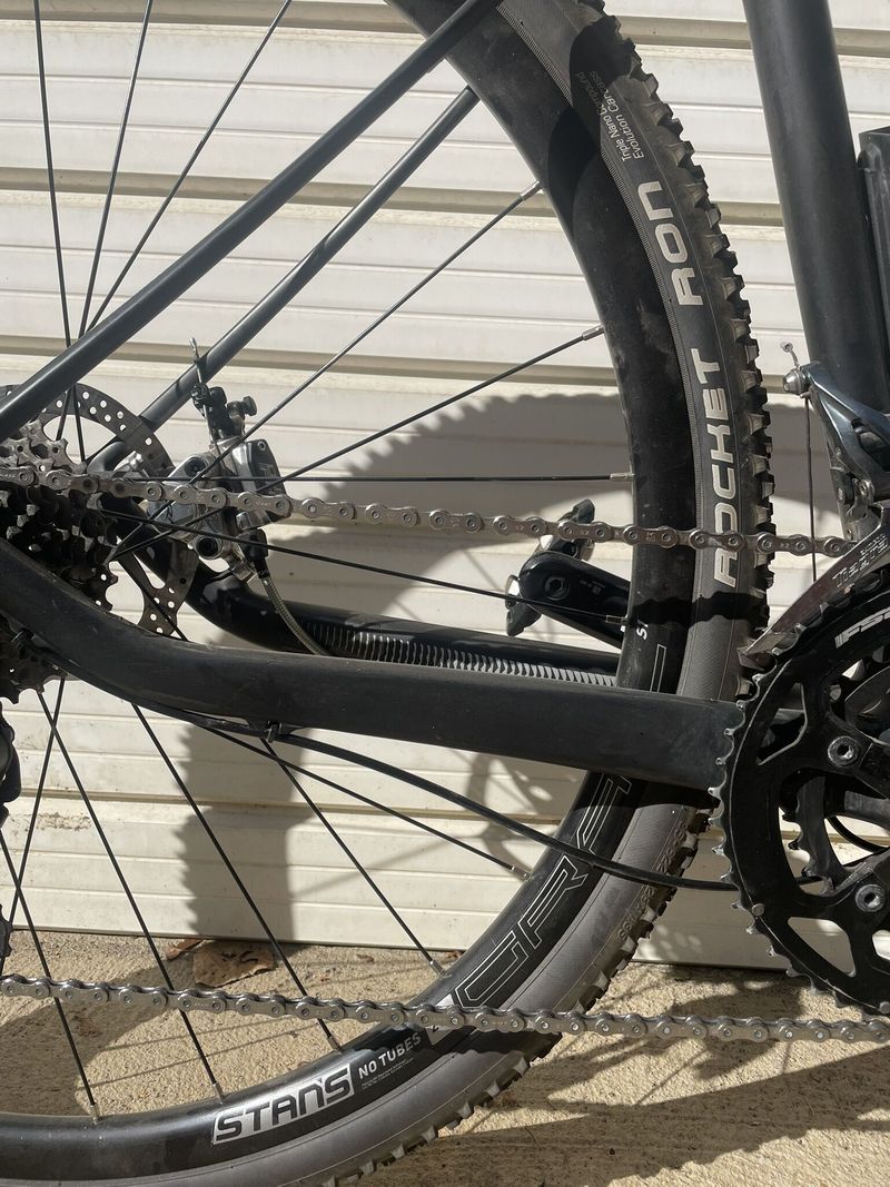 GT Grade Carbon Elite 55cm (výška jezdce 182cm)