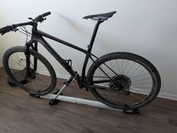Střešní nosič na kolo Thule Tour (zamykací)