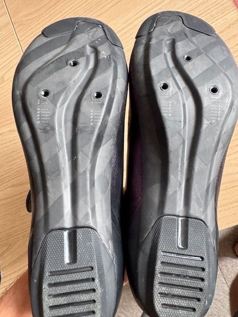 Nove silnicni tretry Specialized Torch 2.0 - vel.41,5 EU 