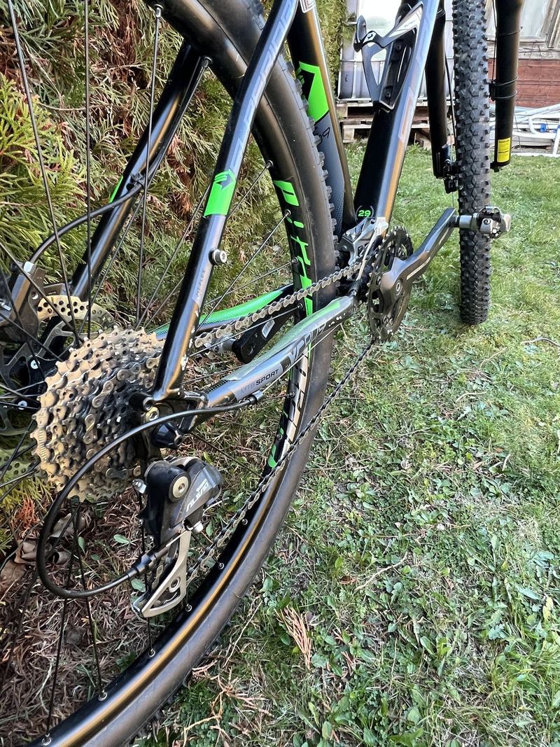 SUPERIOR XC 809 