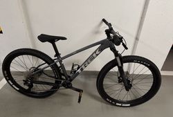 TREK Marlin 7 2023