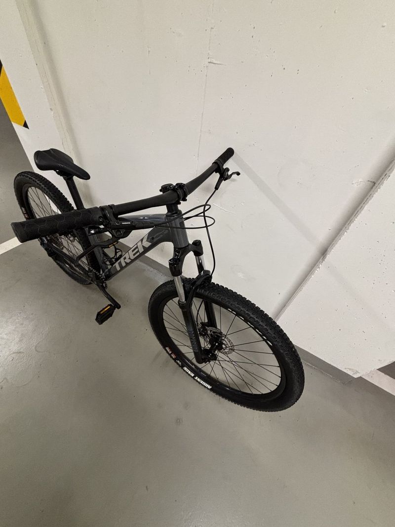 TREK Marlin 7 2023 REZERVACE