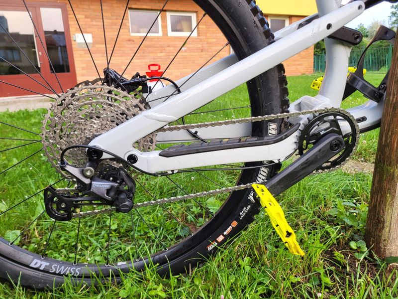 Canyon Spectral 6 (2024) - najeto pouze cca 230km!