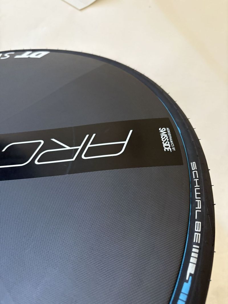 KARBONOVÝ SILNIČNÍ DISK DT SWISS ARC 1100 DISC 700C AERO DISC