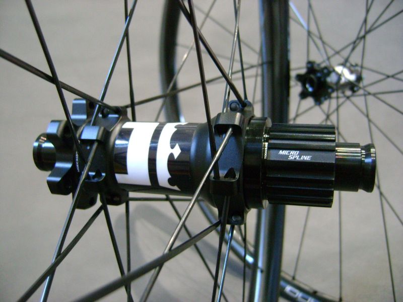 DUKE SLS 6Ters (1240g) + WTA