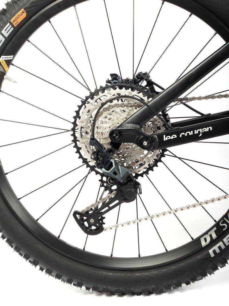 Nové celoodpruž. elektrokolo MTB 29" Lee Cougan E-Quest SHIMANO SLX 1x12 (vel. S/M/L) - více barev