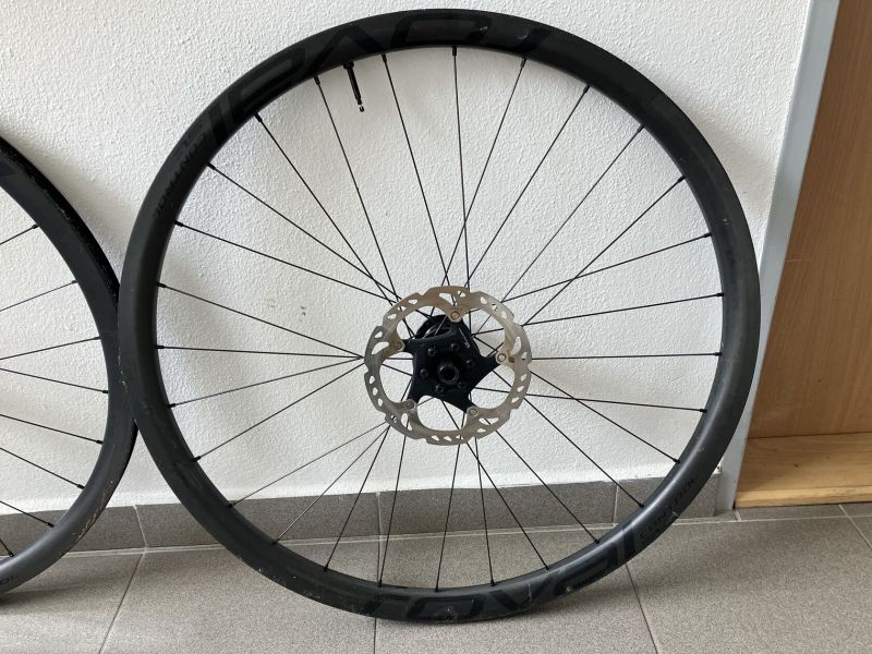 Karbonová kola Roval Control SL 29 / náboje DT Swiss 350 / b