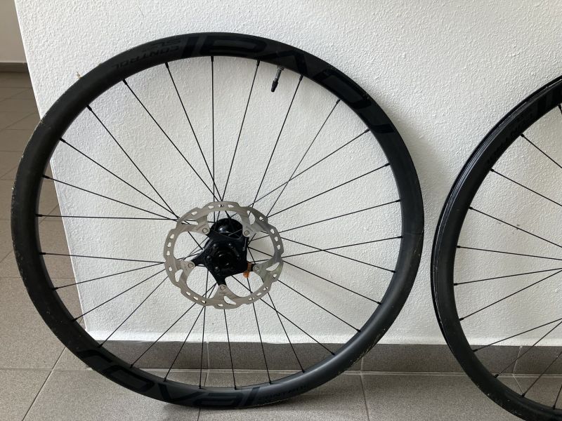 Karbonová kola Roval Control SL 29 / náboje DT Swiss 350 / b