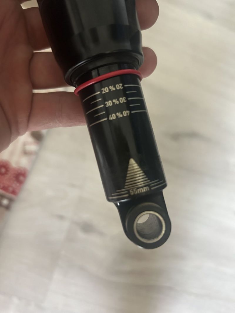 Rock Shox Super Deluxe [185x55] - trunnion