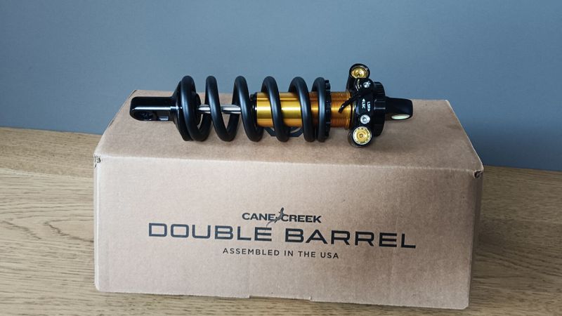 tlumič pružinový Cane Creek Double Barrel Coil IL (BLACK) - 210-52,5mm