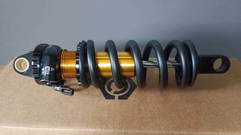 tlumič pružinový Cane Creek Double Barrel Coil IL (BLACK) - 210-52,5mm