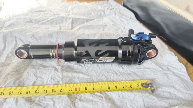 tlumiče 190mm FOX, DTswiss, Rockschox