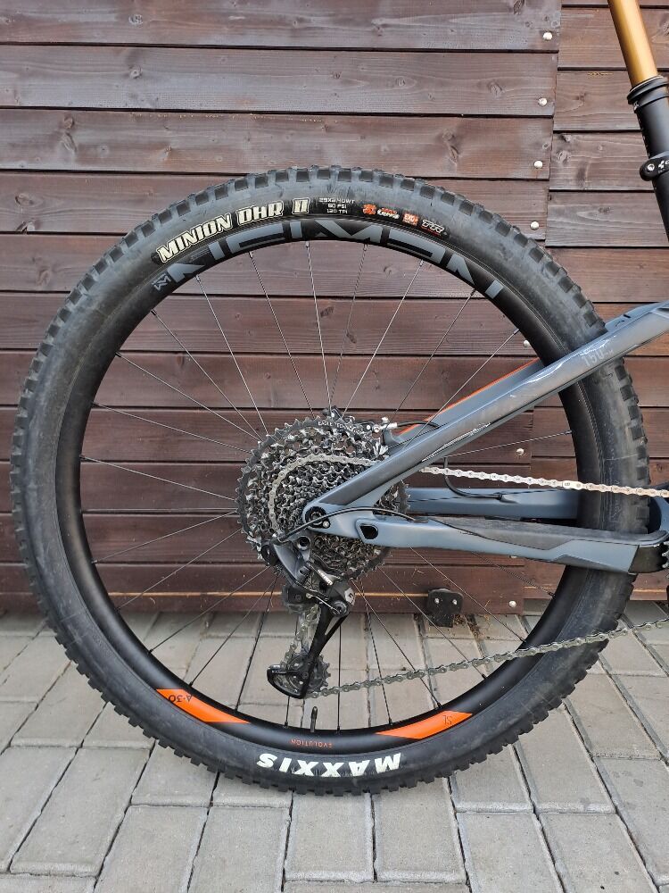 TOP enduro kolo Cube Stereo / velikost M / 29er kola / Fox kashima / 1x12sp sram / po servisu!!!!