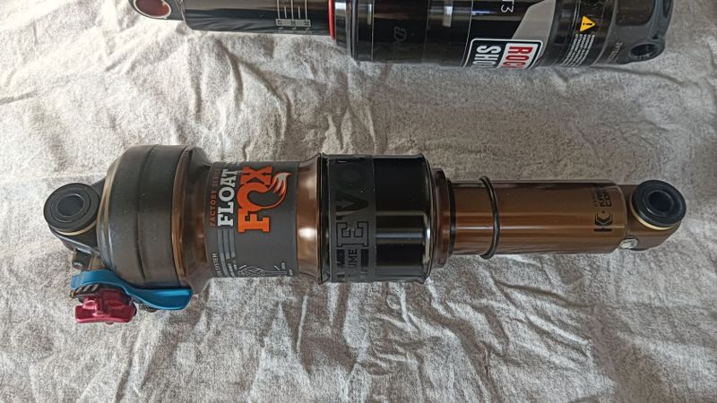 tlumiče RockShox 197x54mm FOX Factory 200x57MM