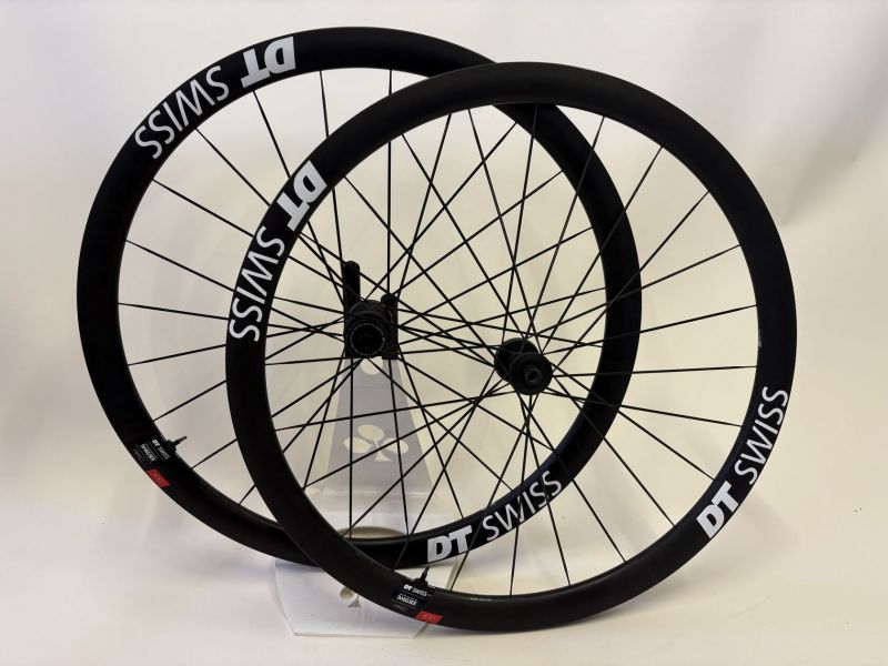 Zapletená kola DT SWISS ARC 1100 Dicut DB - 38 mm