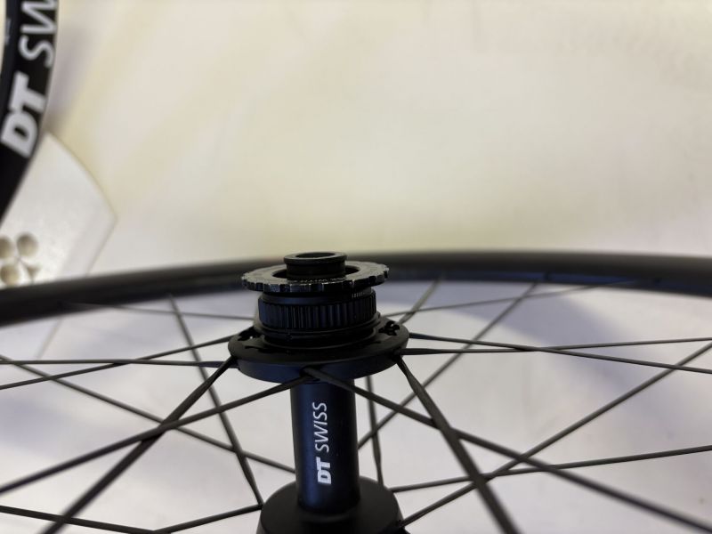 Zapletená kola DT SWISS ARC 1100 Dicut DB - 38 mm