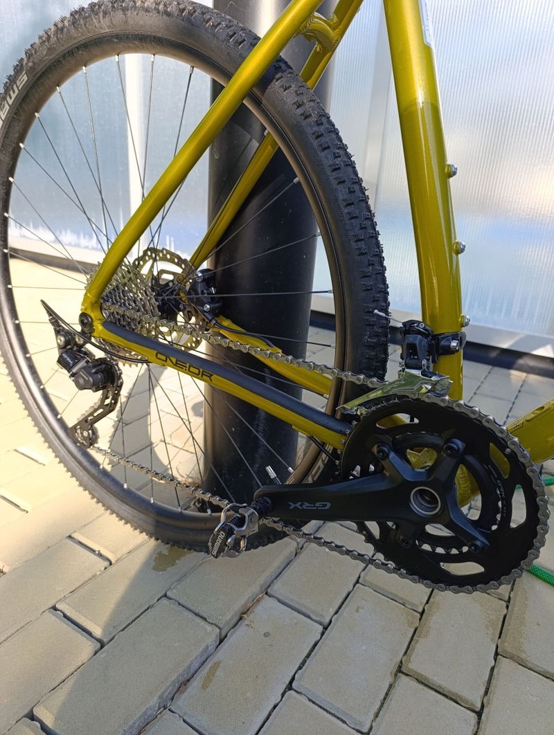 Qayron One.Dr1 Gravel bike v hořčicově žluté