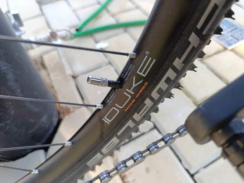 Qayron One.Dr1 Gravel bike v hořčicově žluté