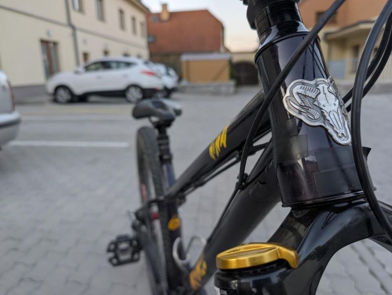 Horské kolo KONA Honzo ESD (velikost L)