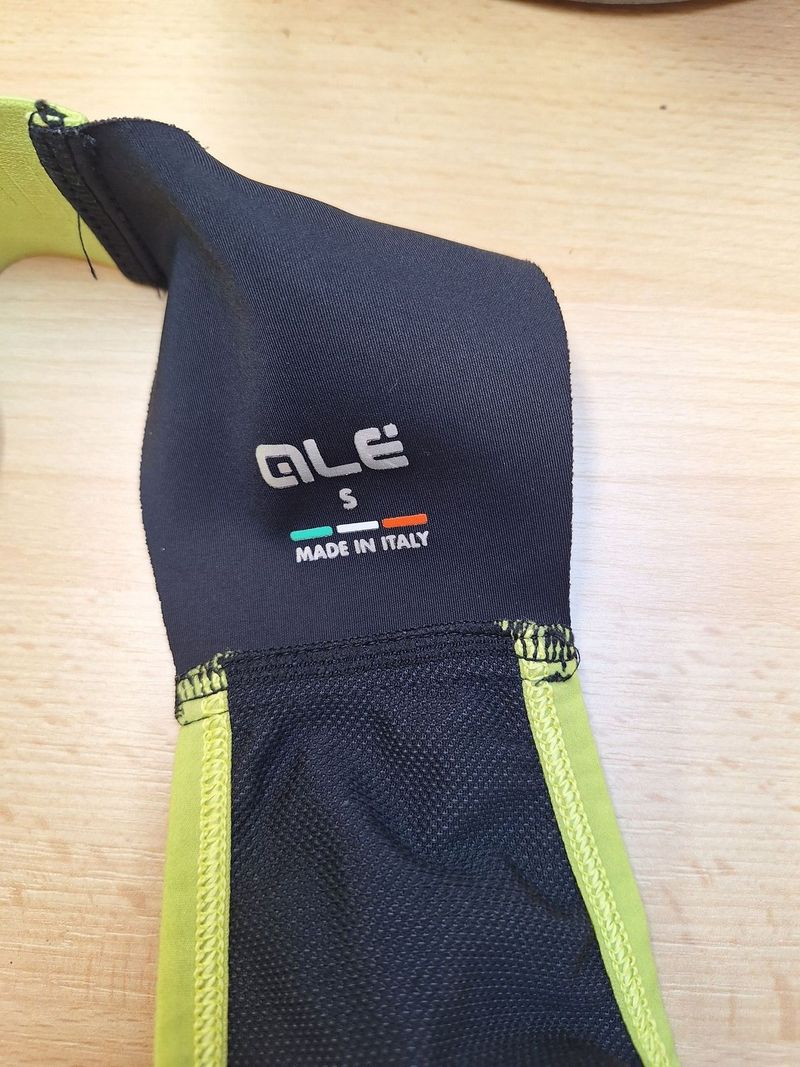 Prodám dámské cyklistické kraťasy ALÉ PR-E MASTER 2.0