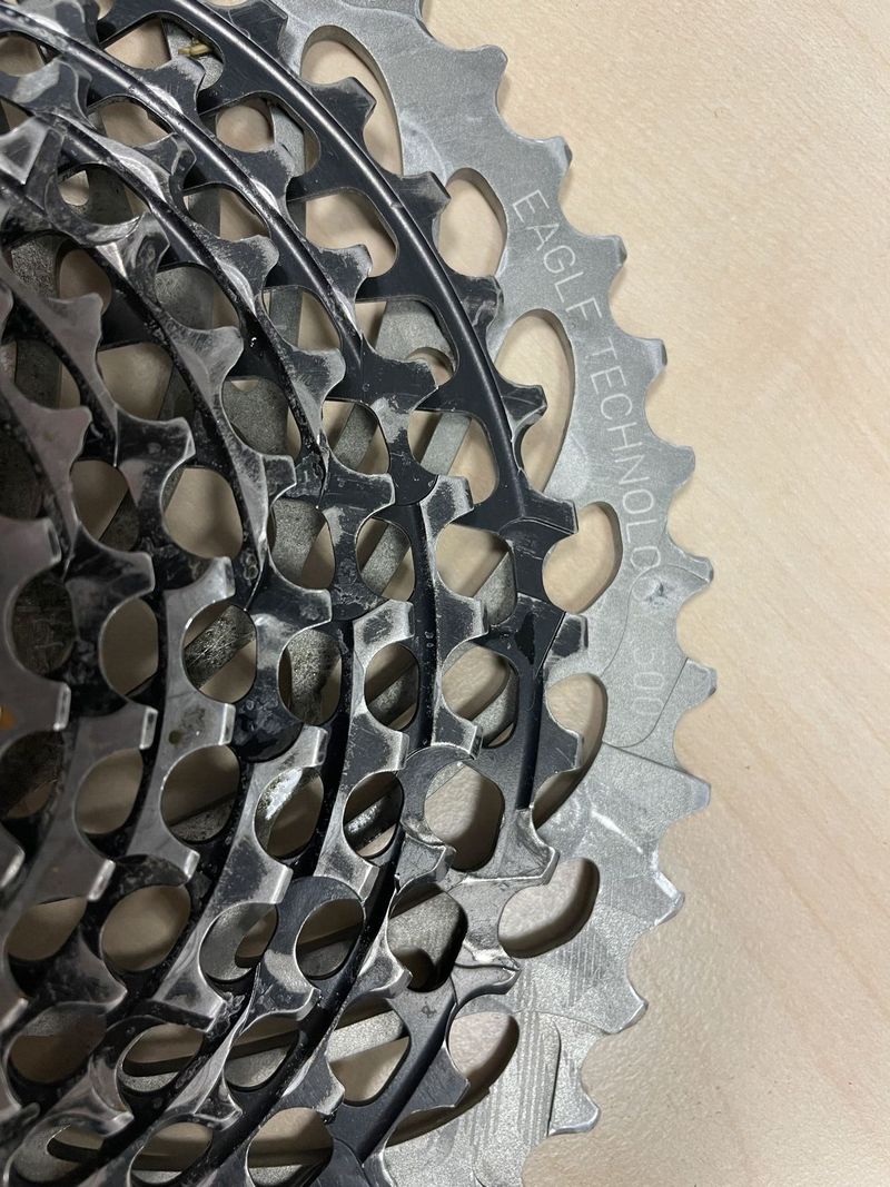 Prodám komponenty SRAM XX1 AXS