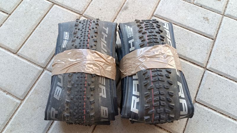 2 Pláště Schwalbe Thunder Burt + Racing Ralph, 29x2,1, Addix, Super Ground, TLE
