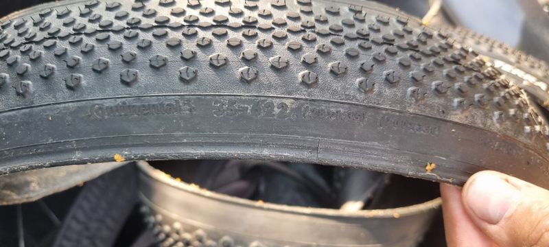 Continental Terra Speed ProTection TLR 35-622 gravel plášť kevlar
