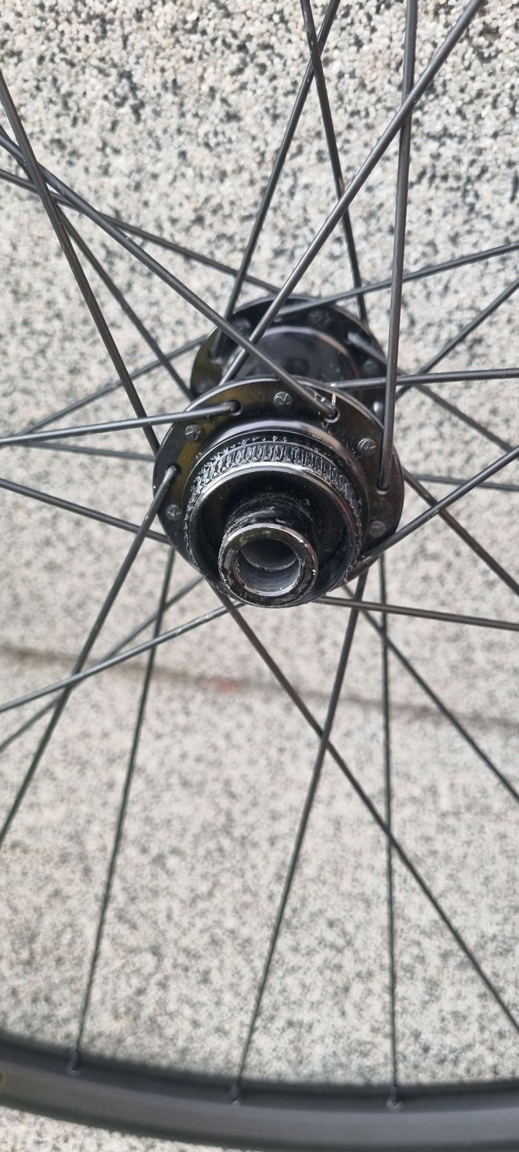 Zapletená kola gravel WTB STi 23