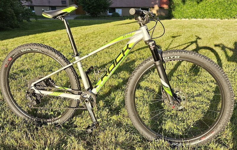Rock Machine BLIZZ 27 HD LTD juniorské kolo