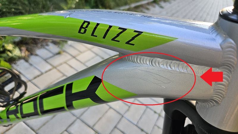 Rock Machine BLIZZ 27 HD LTD juniorské kolo