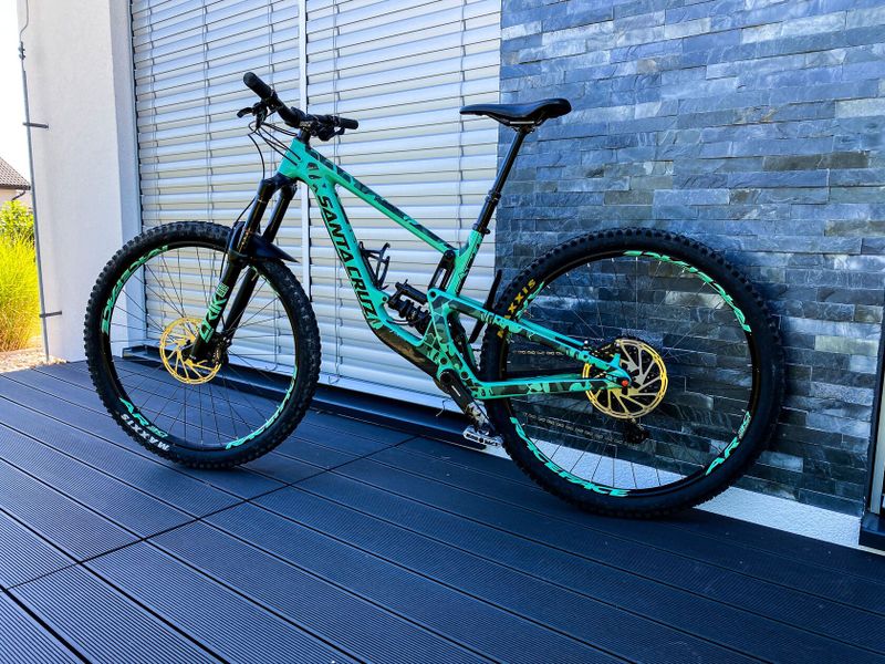 Santa Cruz Megatower C 29“, vel. M