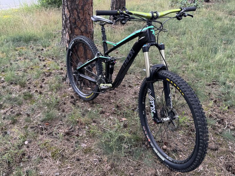 RADON Slide 8.0 - Fox pruzeni, Shimano XT