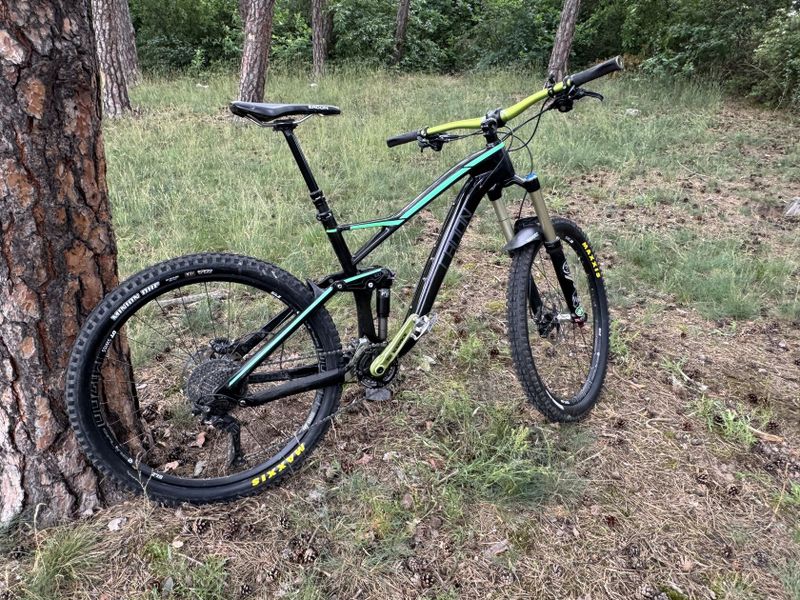 RADON Slide 8.0 - Fox pruzeni, Shimano XT