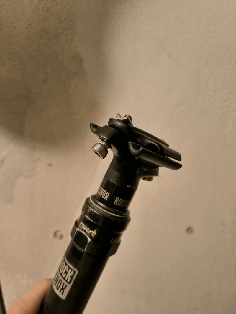 Teleskopická sedlovka RockShox Reverb 30,9 mm NEFUNKČNÍ 