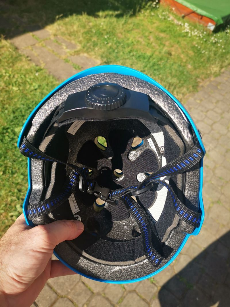 Prodám helmu K2 Varsity JR