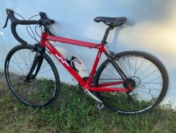 Prodám krásné dětské závodní silniční kolo JUNIOR Carbon Racing, 26‘‘ (do 150 cm) 