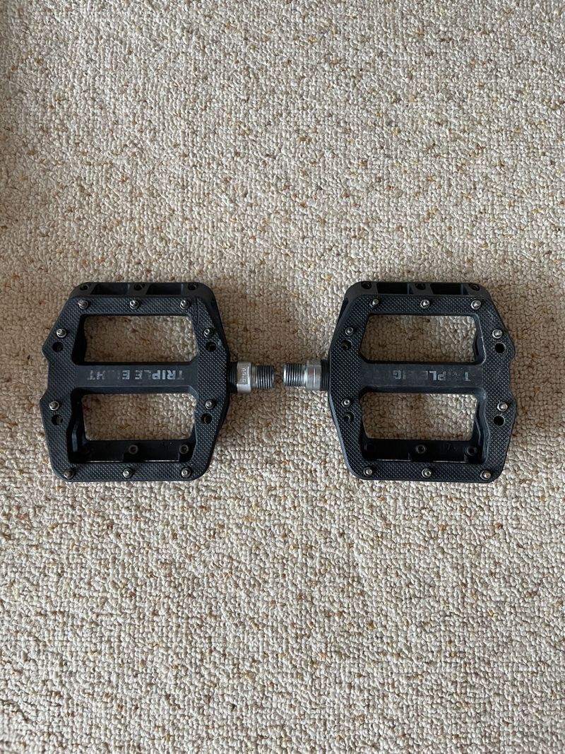 Triple Eight Flat Pedals (černá)